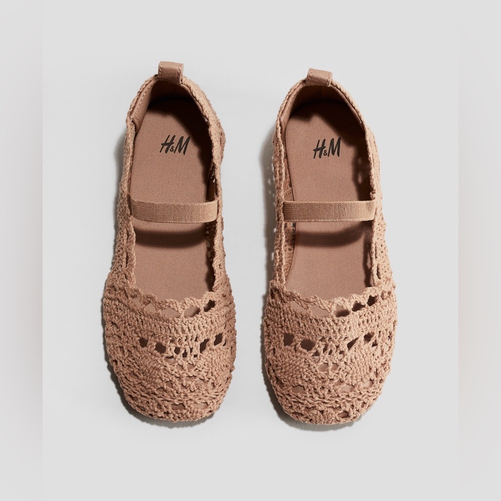 H&M Beige Crochet Ballet Flats